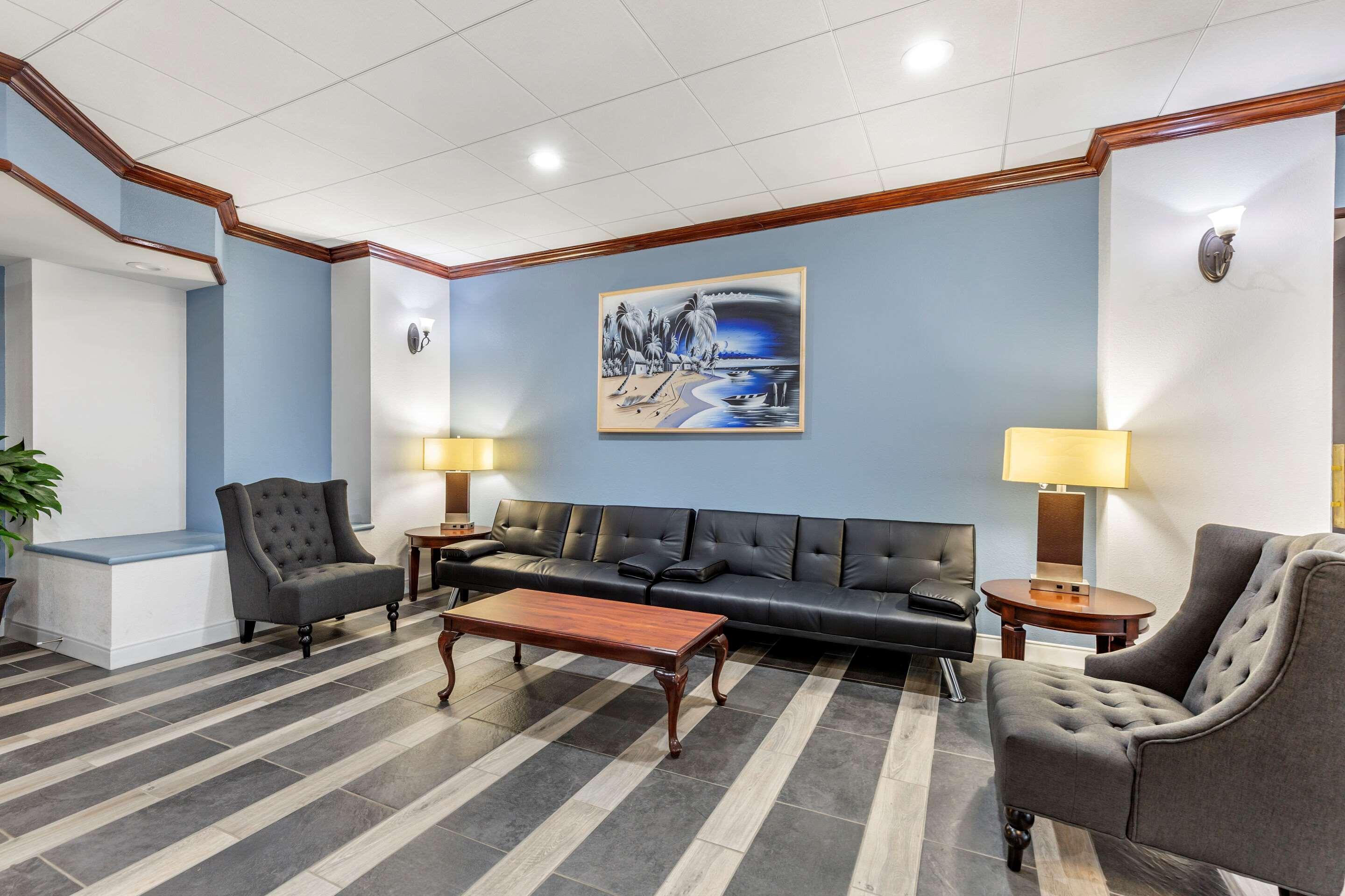Quality Inn Windsor Mill Экстерьер фото