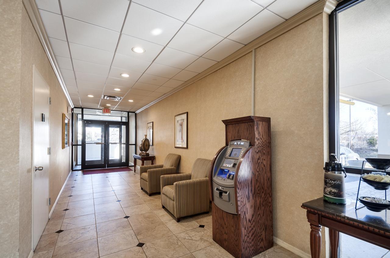 Quality Inn Windsor Mill Экстерьер фото