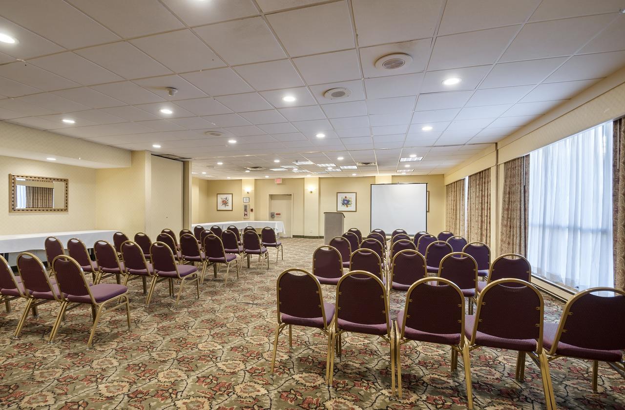 Quality Inn Windsor Mill Экстерьер фото