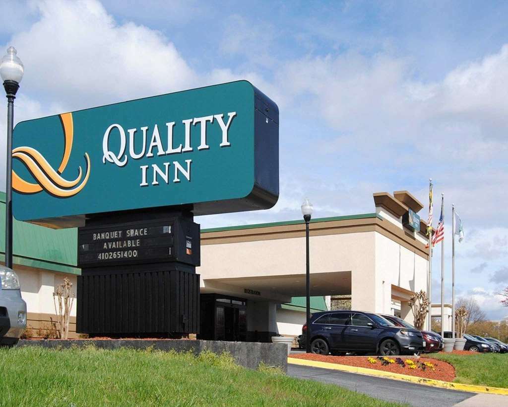 Quality Inn Windsor Mill Экстерьер фото